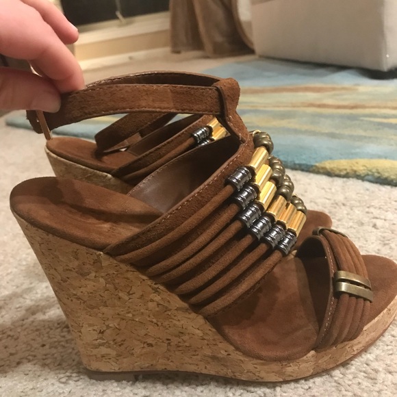 TORY BURCH brown suede w beads wedge sandals - Picture 3 of 7
